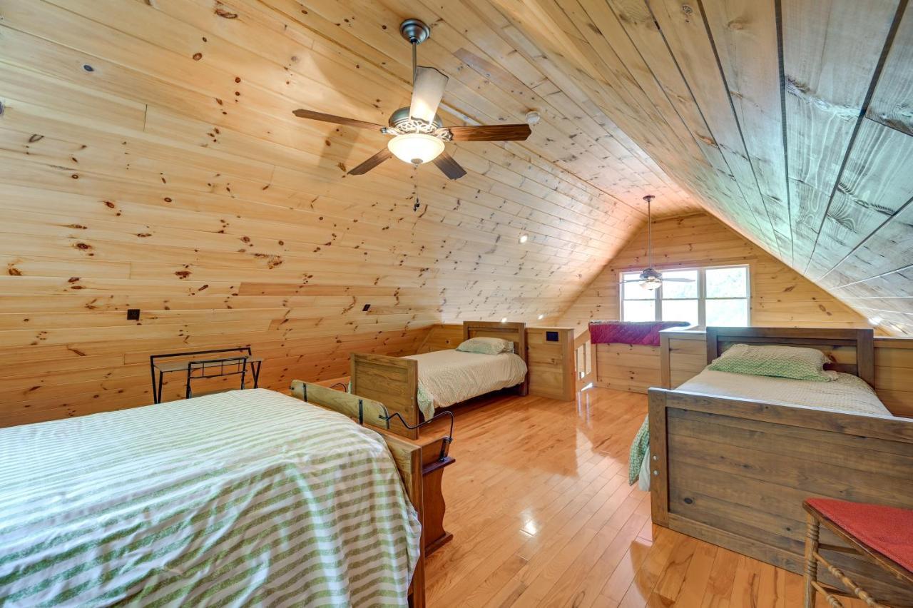 Warm And Cozy Cabin With Deck On Top Of The Blue Ridge Fancy Gap Exteriér fotografie