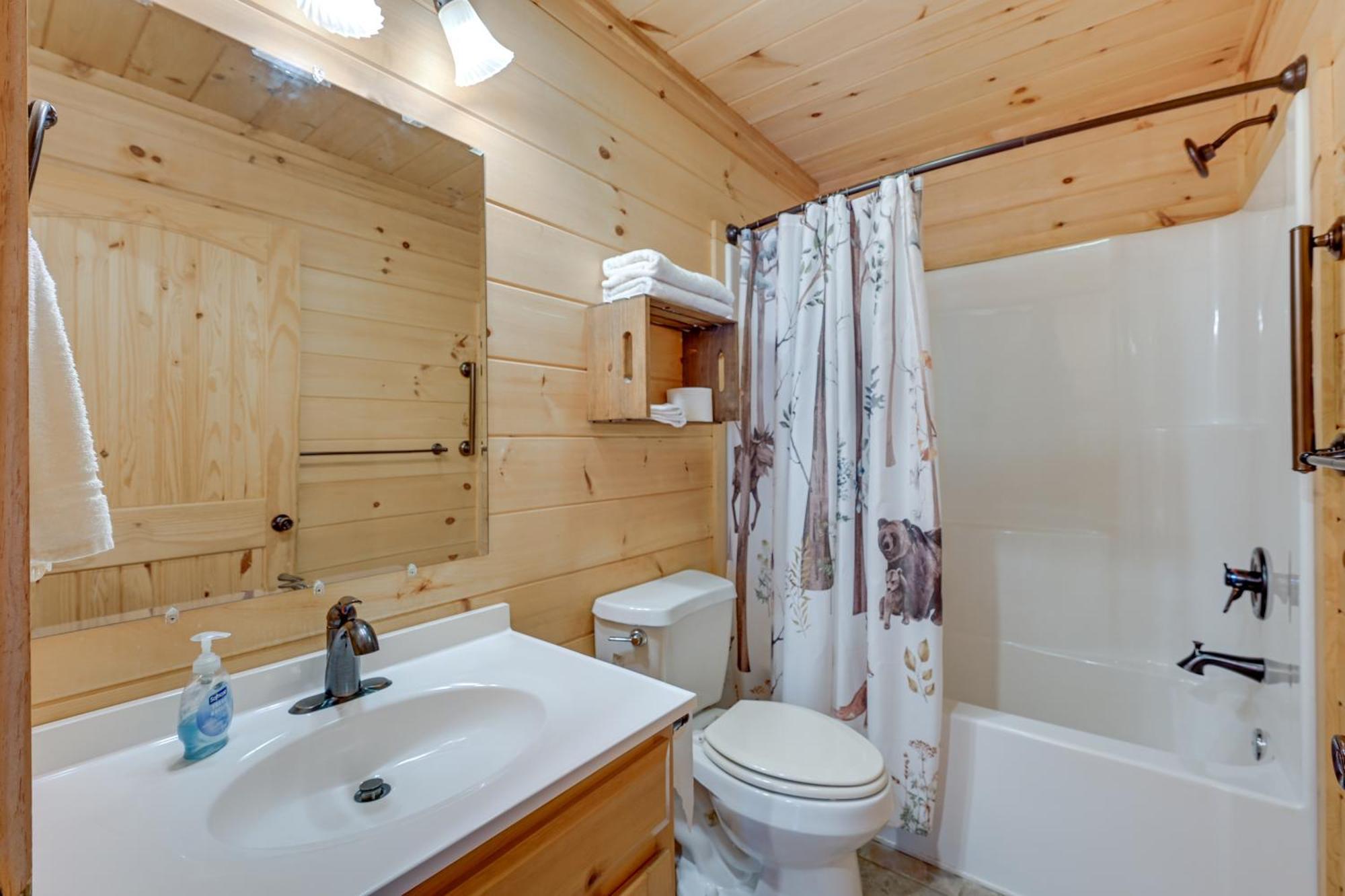 Warm And Cozy Cabin With Deck On Top Of The Blue Ridge Fancy Gap Exteriér fotografie